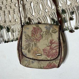 Vintage Liz Claiborne coated canvas floral crossbody purse